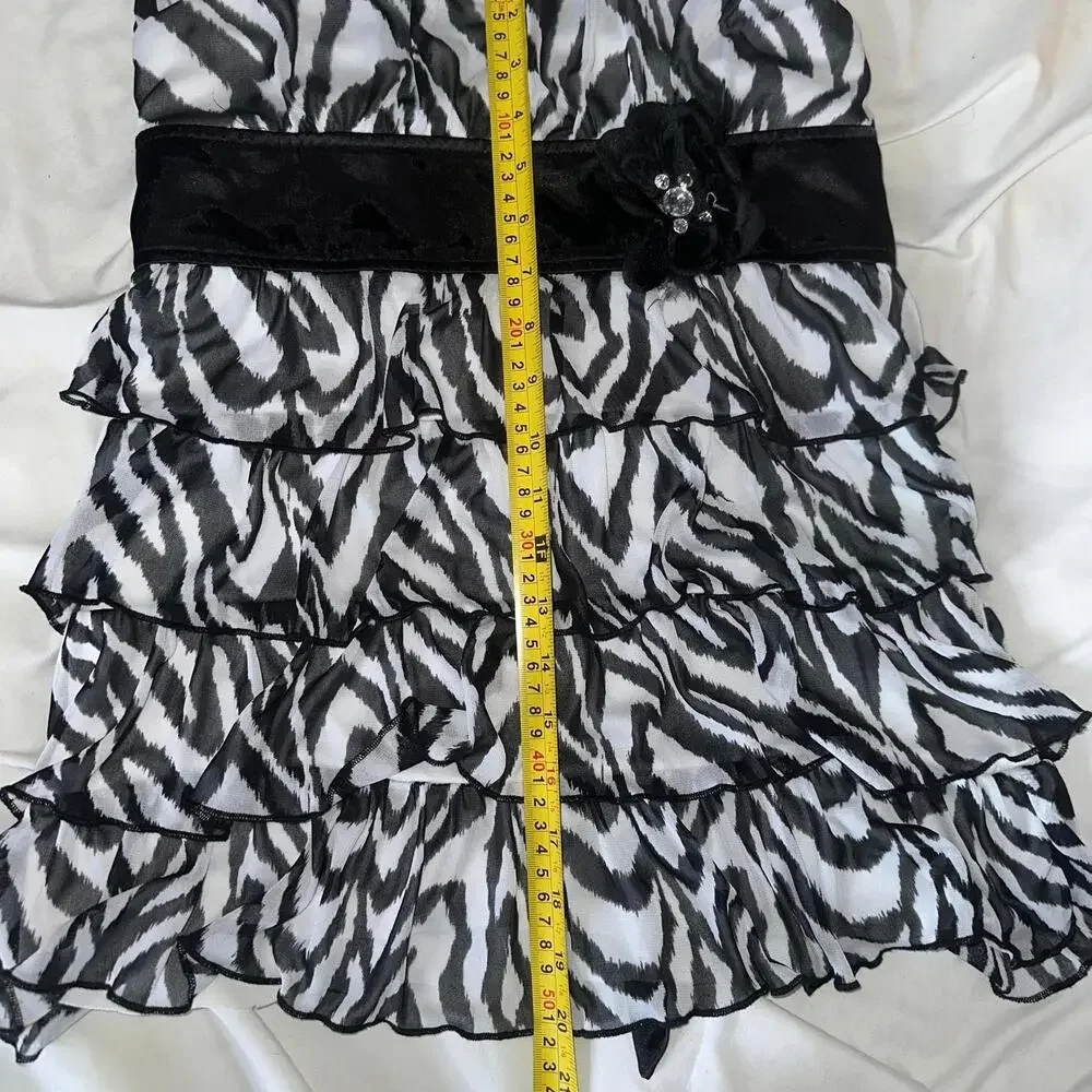 Y2K Zebra Ruffle Halter Top Rework - Picture 4 of 6
